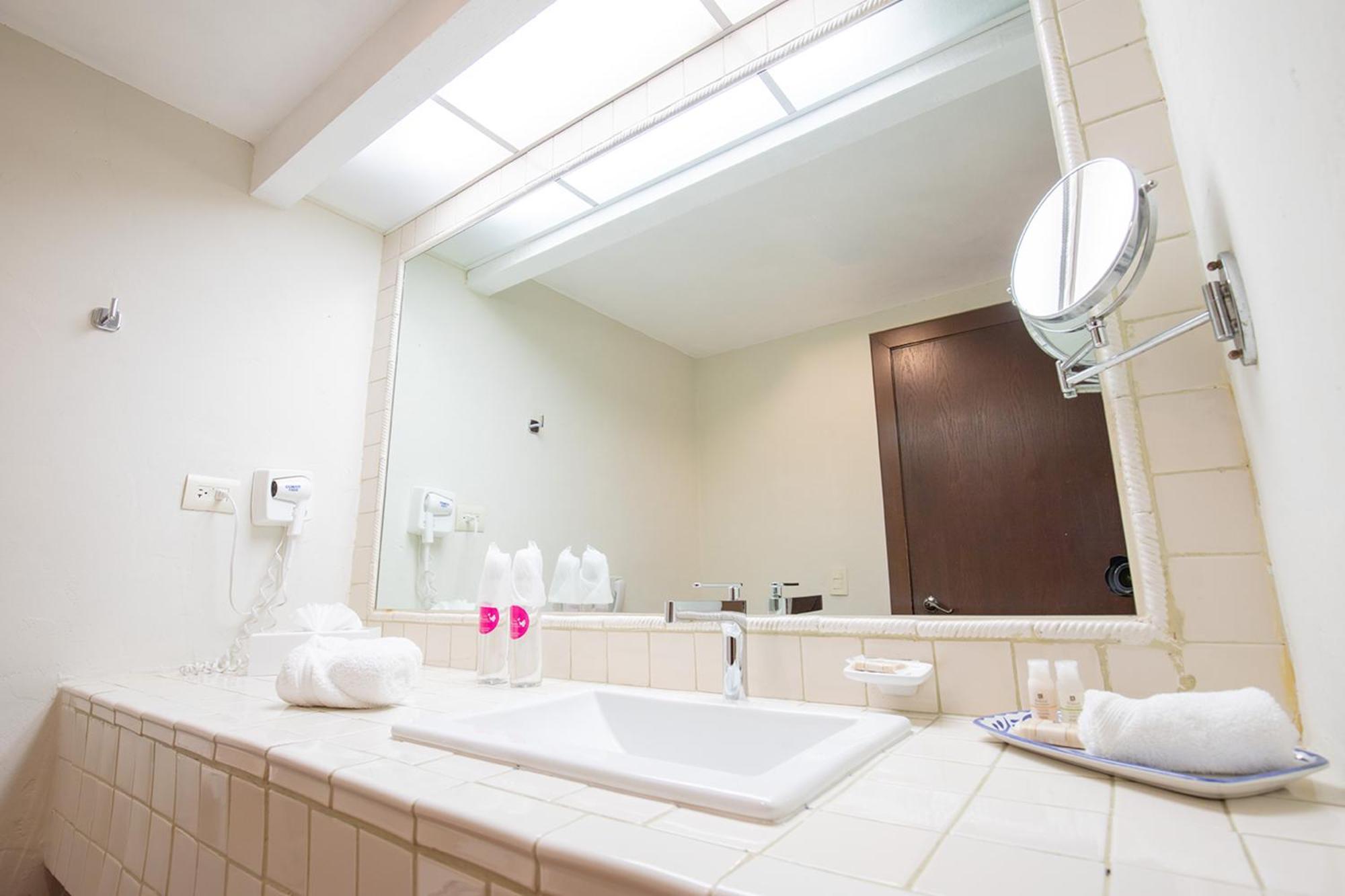Hotel Boutique Las Palomas De Santiago Pueblo Magico Экстерьер фото
